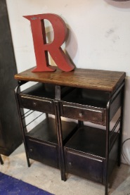 meuble d'appoint industriel